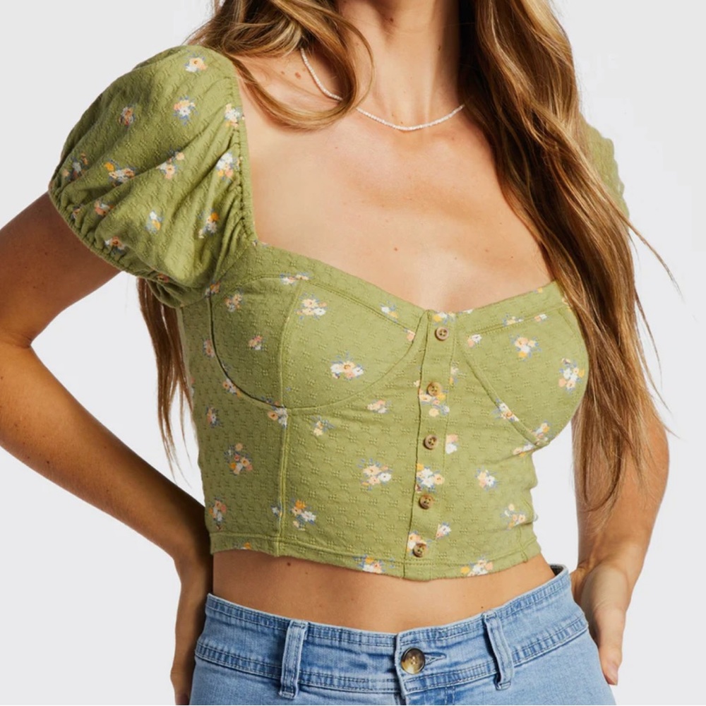 NWT Billabong Floral Knitted Crop Top